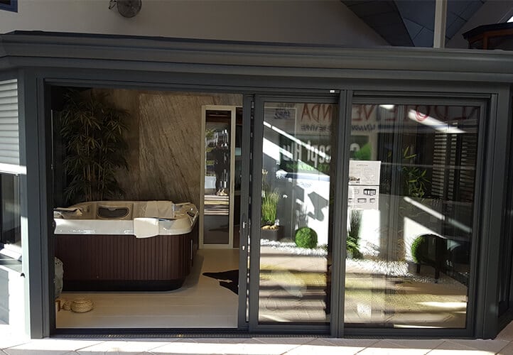 VALDOIE VERANDA showroom